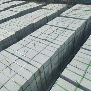 运城 芝麻白1.8公分火烧300*600地铺，清仓大甩卖