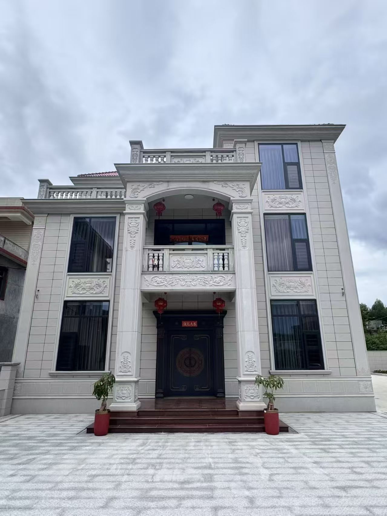 运城 芝麻白石材别墅干挂案例展示