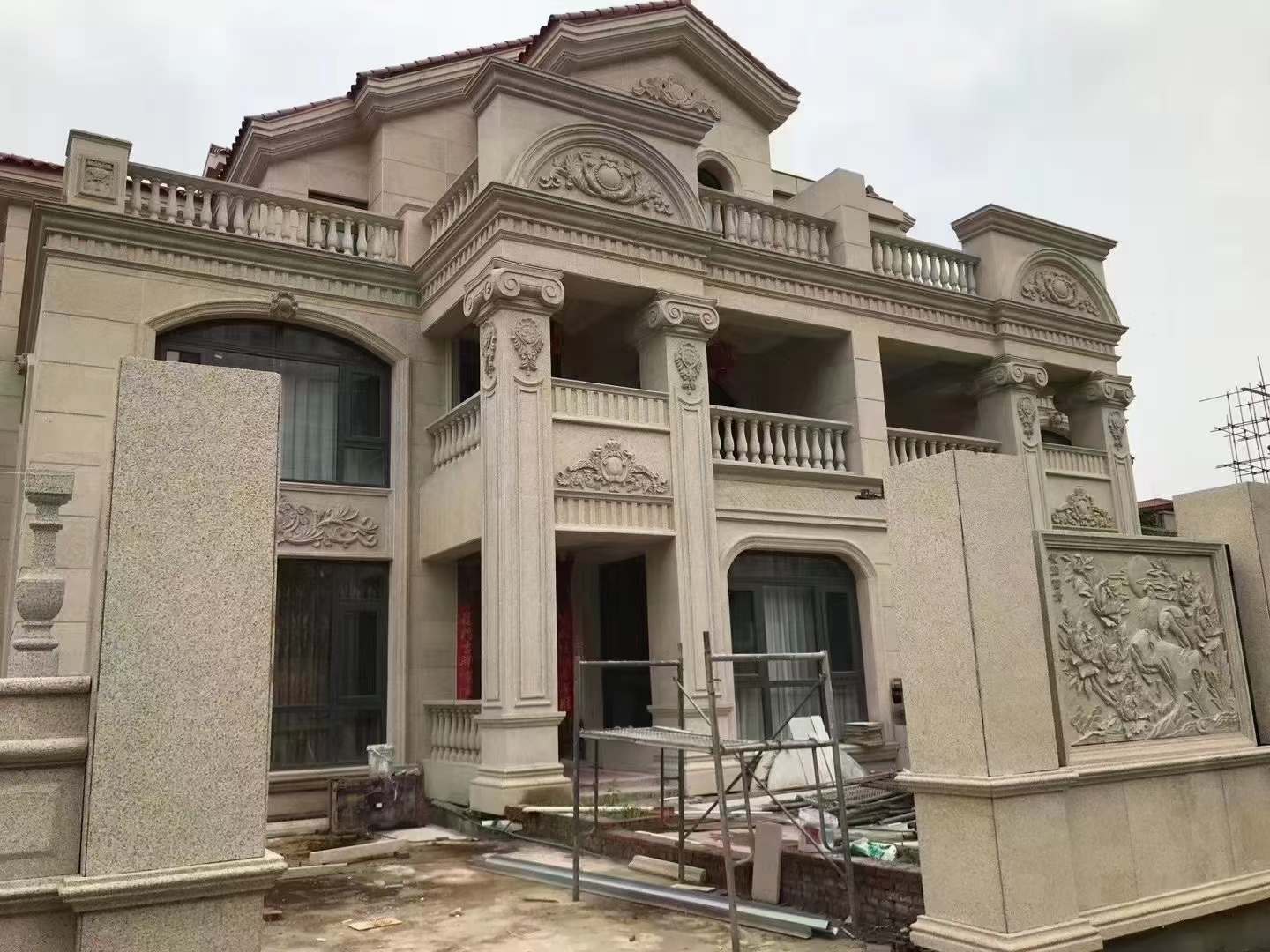 运城黄金麻别墅外墙安装效果