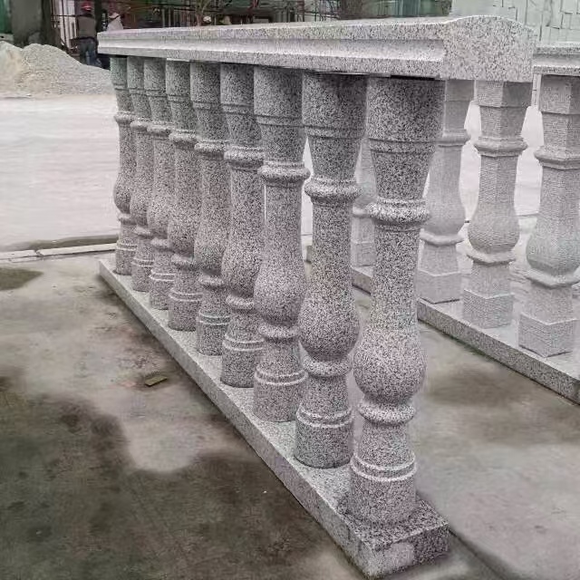运城 芝麻白圆形光面花瓶柱，栏杆