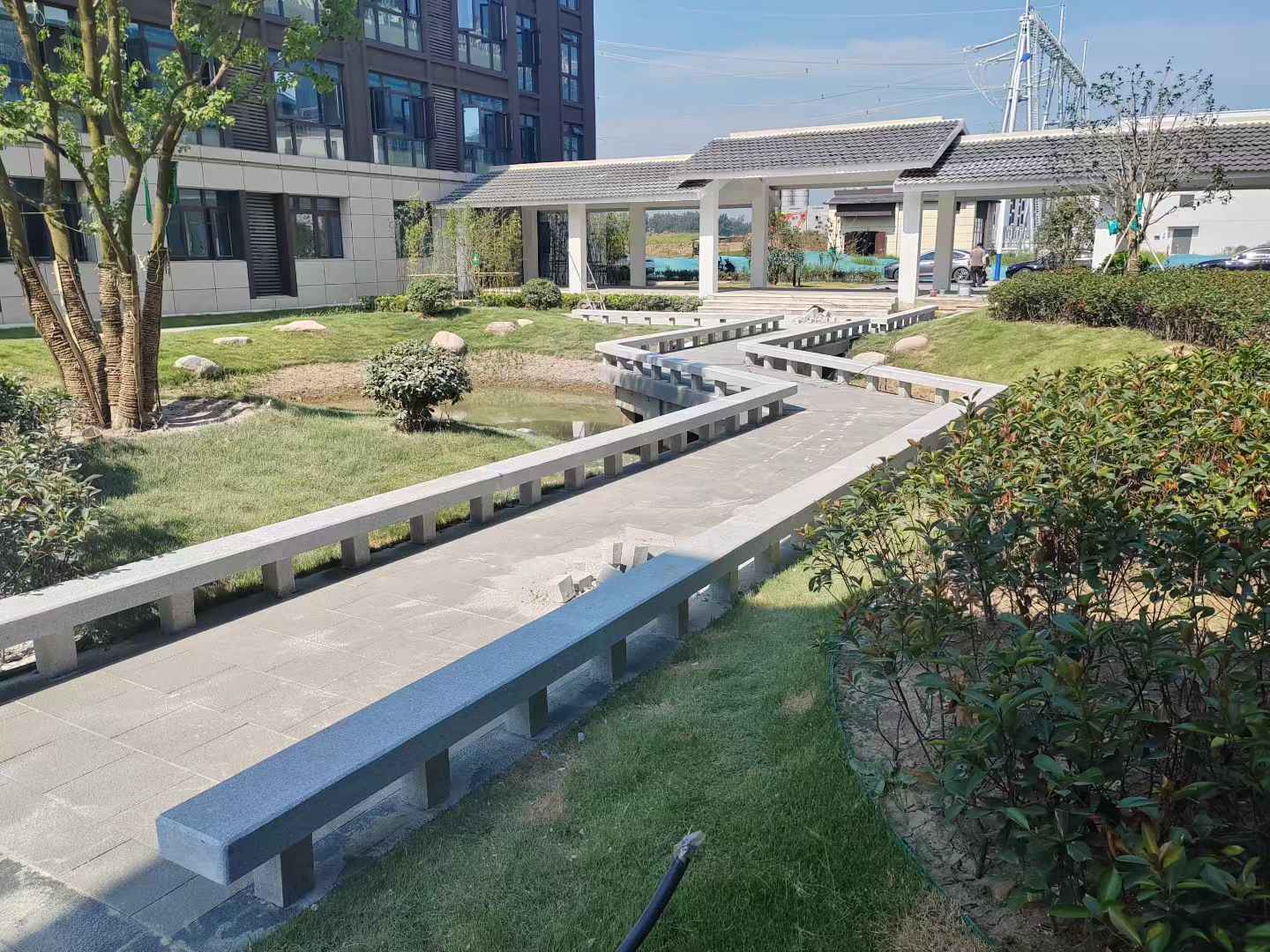 运城 芝麻灰小区坐凳&栏杆安装效果